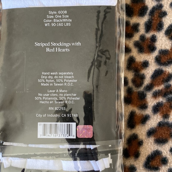 Brand new leg avenue thigh highs - Picture 2 of 2